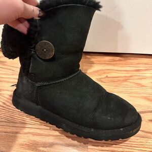Uggs Bailey Button